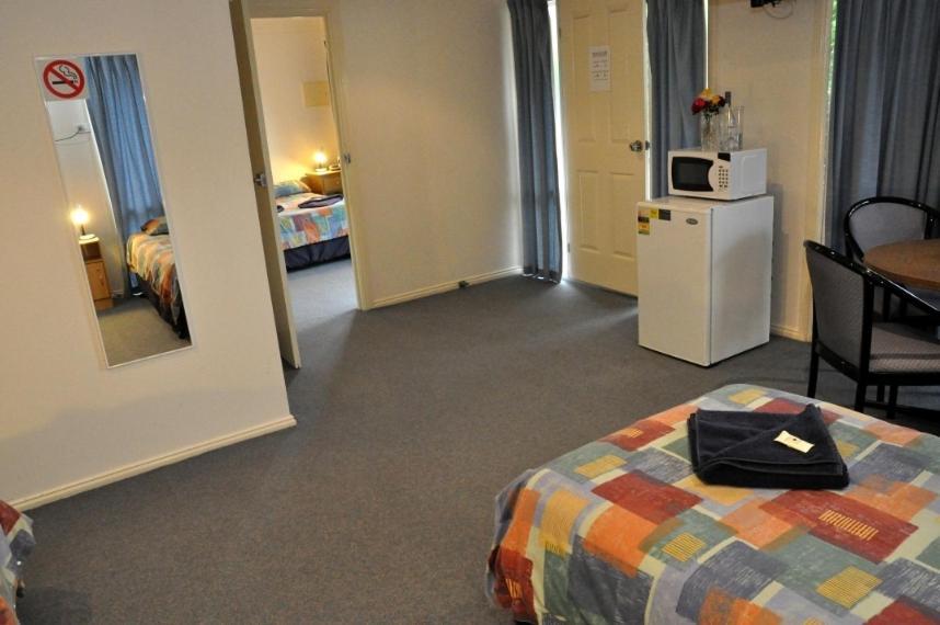 ארדיר West City Motel חדר תמונה